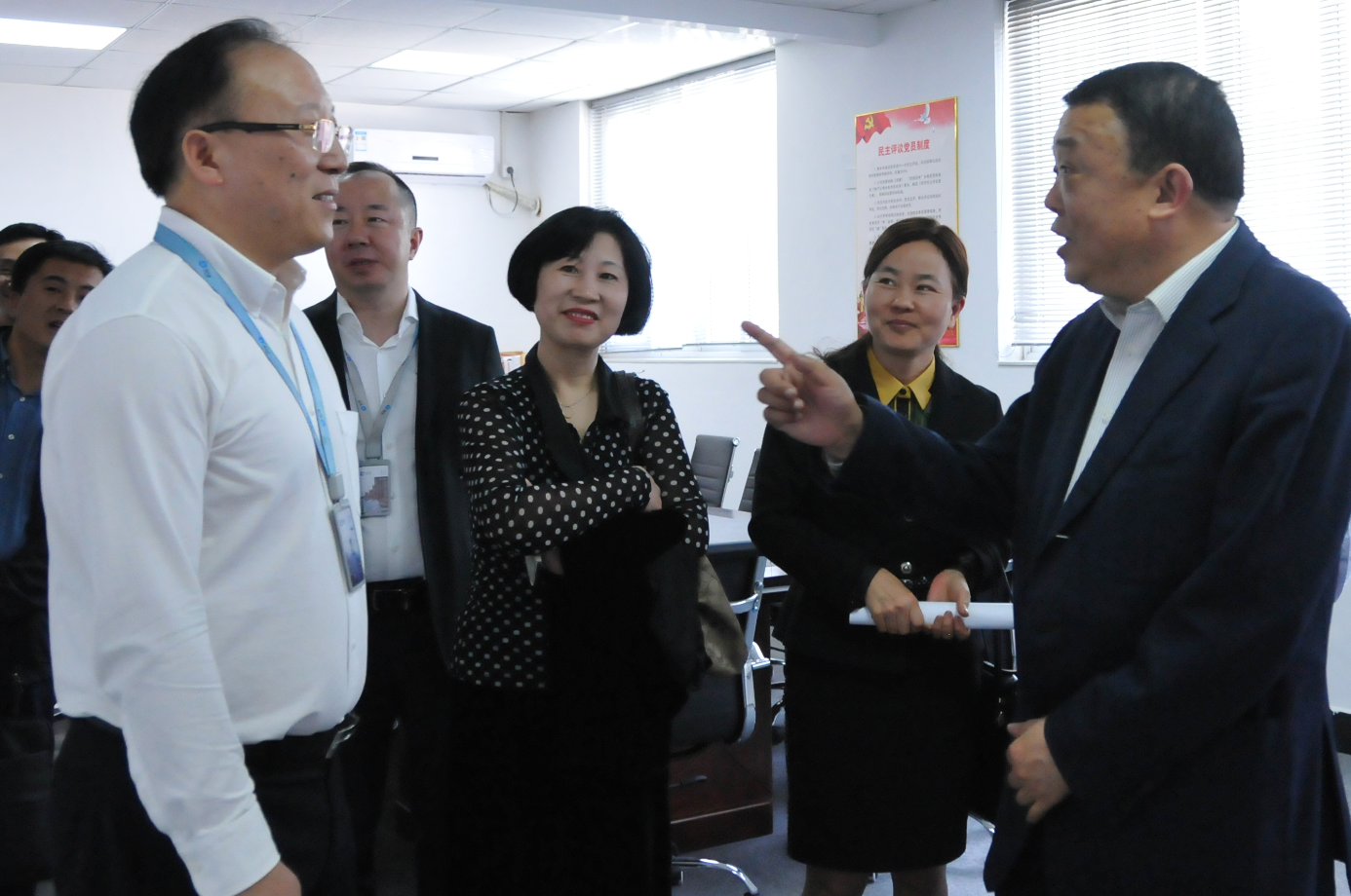 1523494672456237cV4S.png blob.png