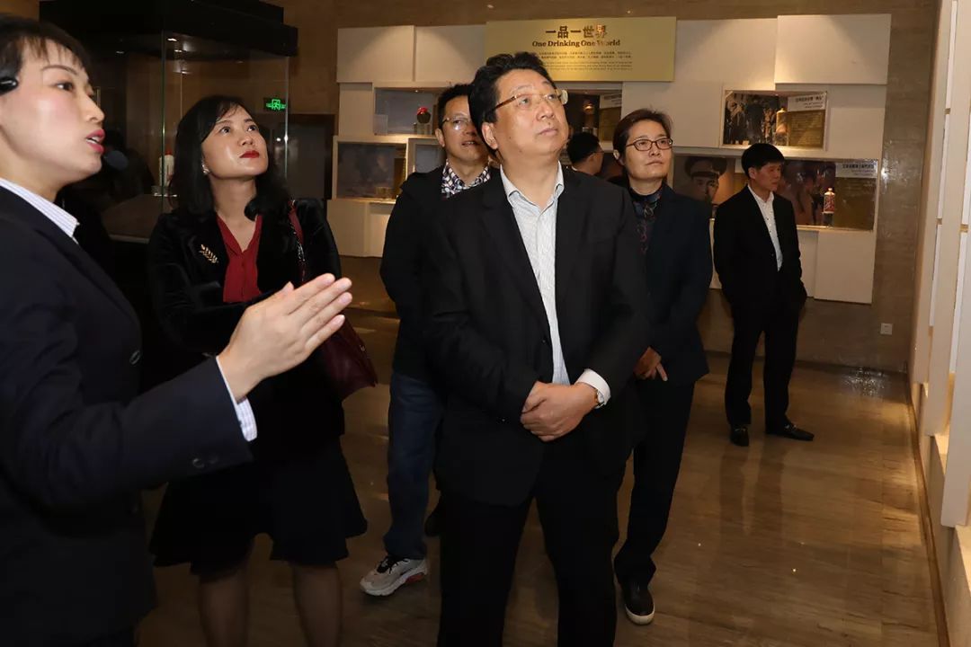 1572082000562153HKGg.jpg 2.jpg